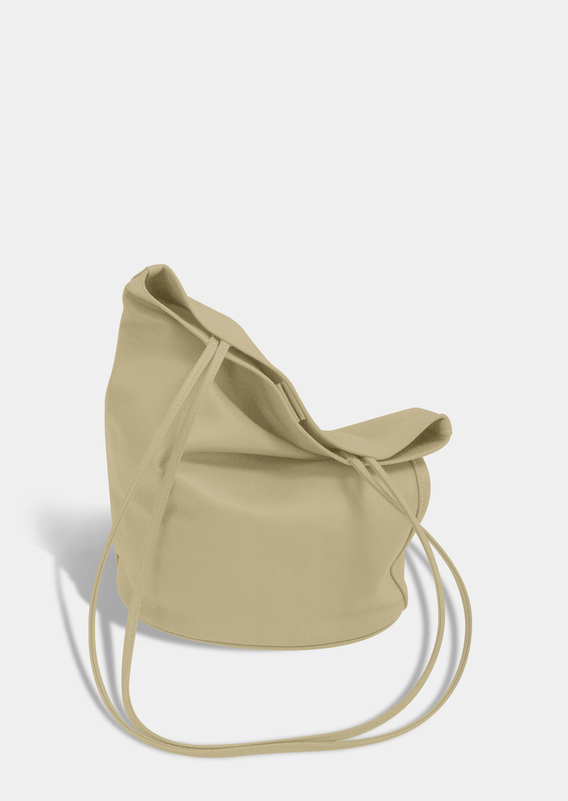 Modern Weaving Slim Lamb Oval Bucket - Black | Garmentory